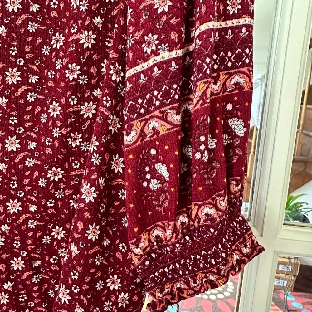 Maiaon & Belle Floral Burgundy Women's Boho Top 3/4 Length puffy sleeves - Picture 4 of 6